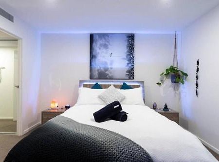 Inner City 1 Bedroom Apartment With Rooftop Pool And Parking - Serain Residences Brisbane Exterior photo